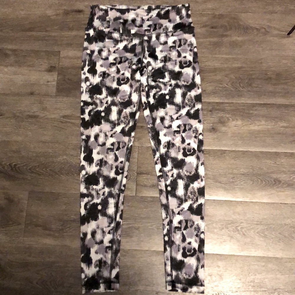 New animal print silky leggings 😽